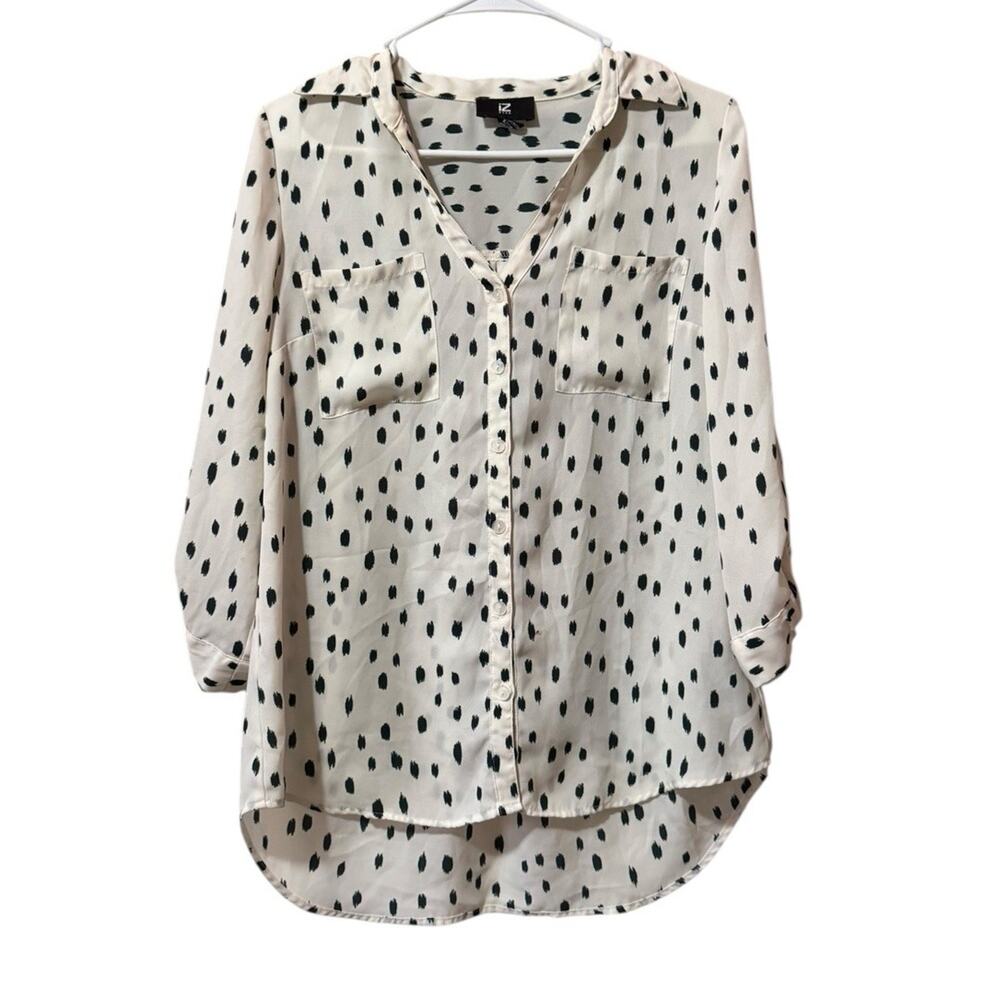 iz Byer Women Size‎ Medium Long Sleeve Button Down Blouse Polyester Lightweight